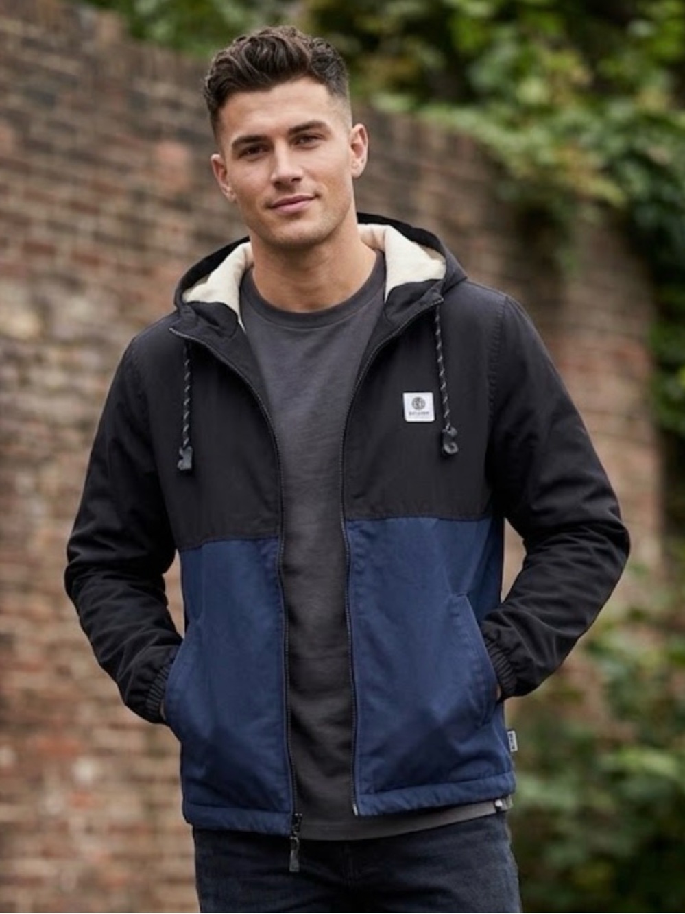 Element Men  Colorblock Hooded Rain Jacket - Black & Navy size S/P